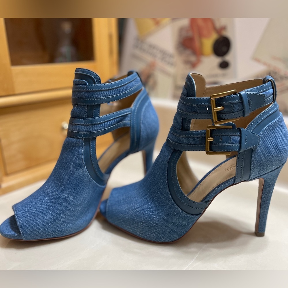 Michael Kors Denim Heels Size 7